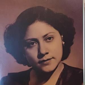 Meet your Posher, Eva